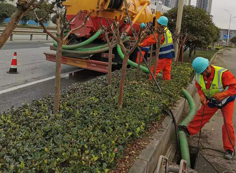 嵩明市政管道清淤